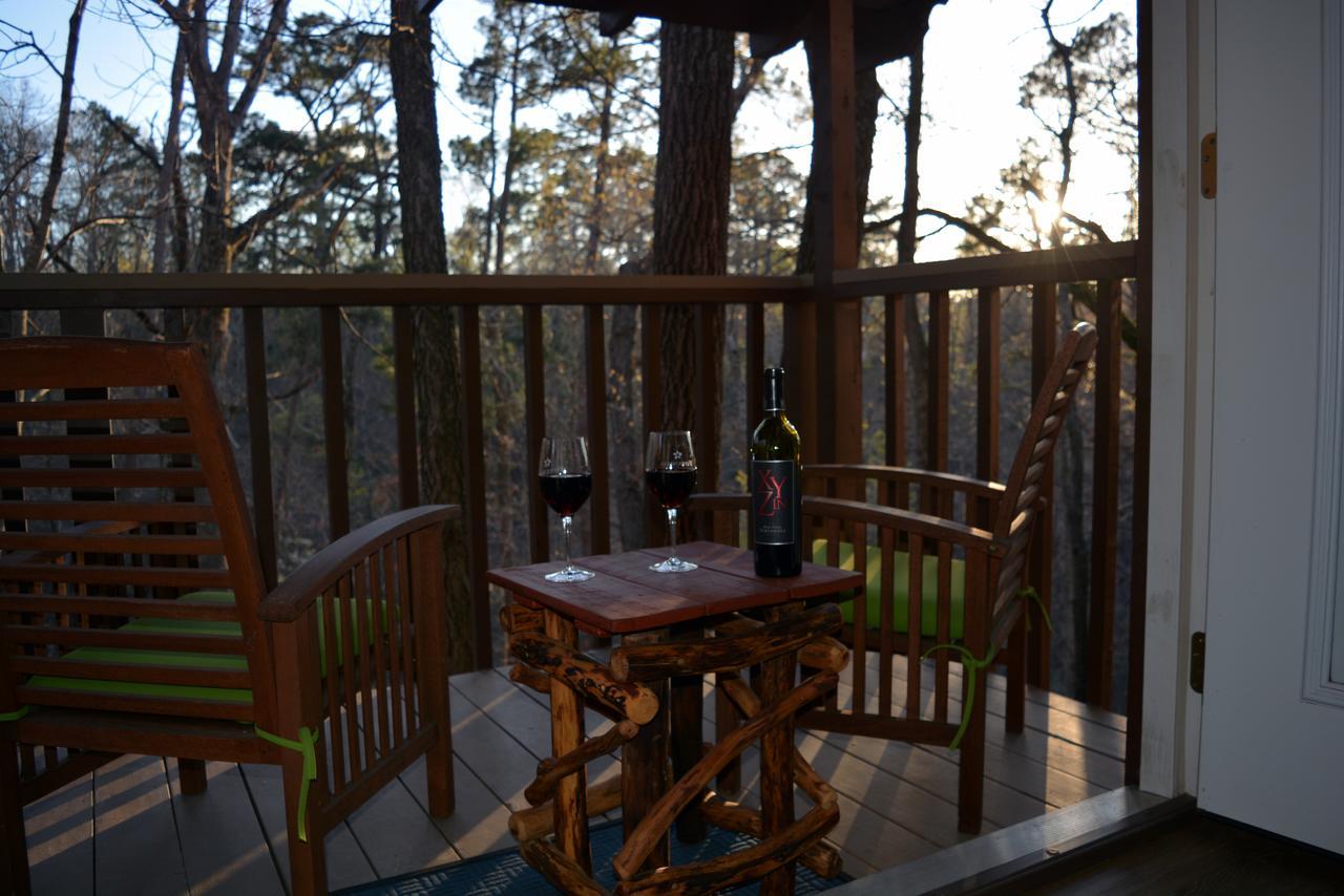 The Woods Cabins Eureka Springs Exteriör bild